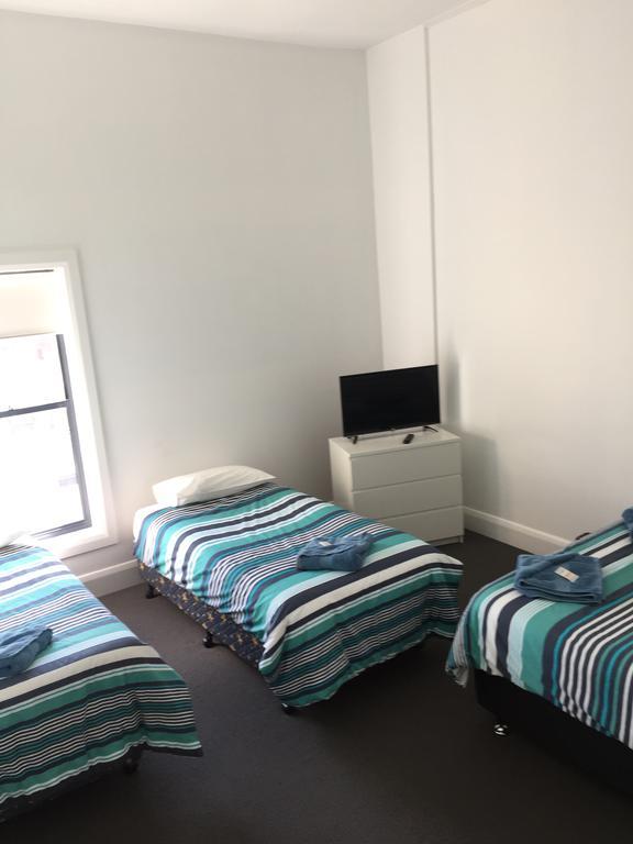 Crown Inn Hotel Kingston Se 외부 사진