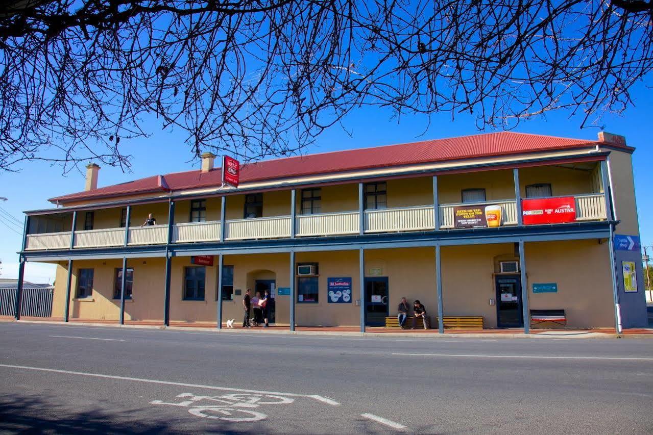 Crown Inn Hotel Kingston Se 외부 사진